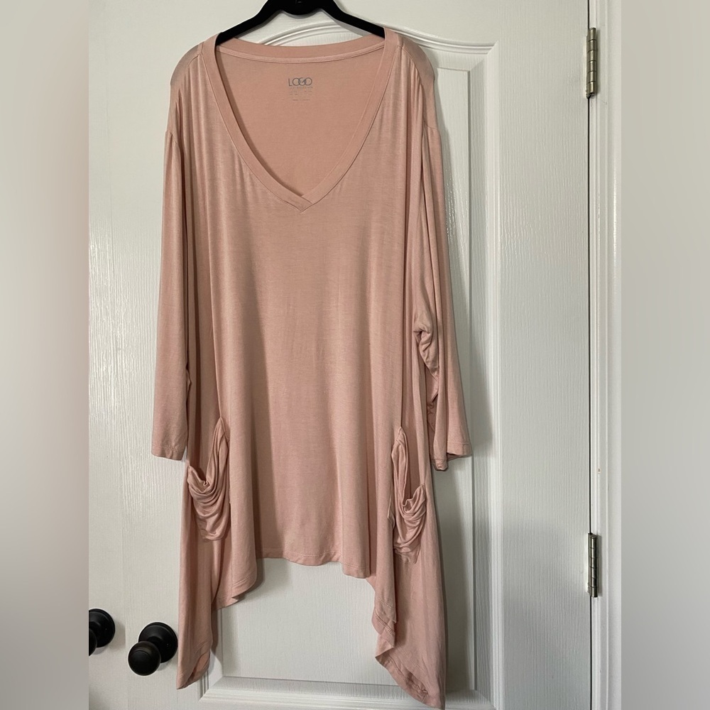Logo by Lori Goldstein Women's V-Neck Pink Top Size 4X